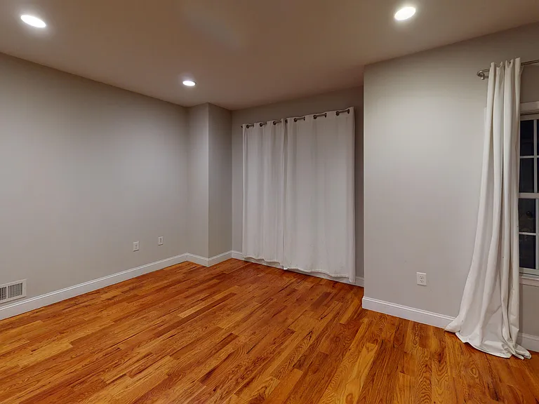 57 Grace St #1 — Photo 26