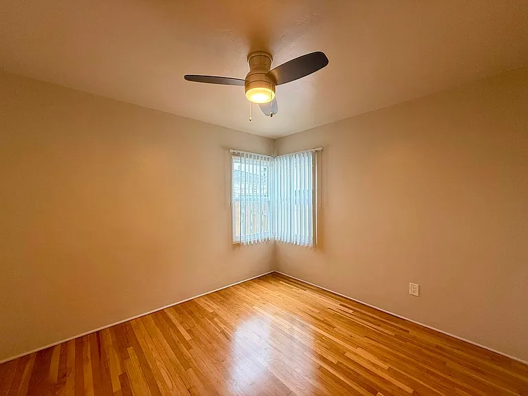4756 Cape May Ave — Photo 13