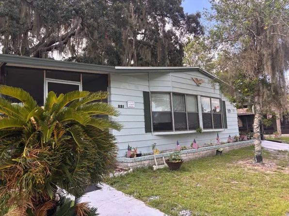 221 Oakleaf Cir #3, Deland, FL 32724