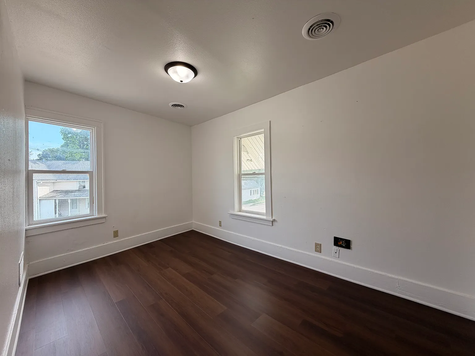 1 bed, 600 sqft, $700 — Photo 3