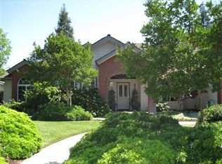 2364 Holland Ave, Clovis, CA 93611