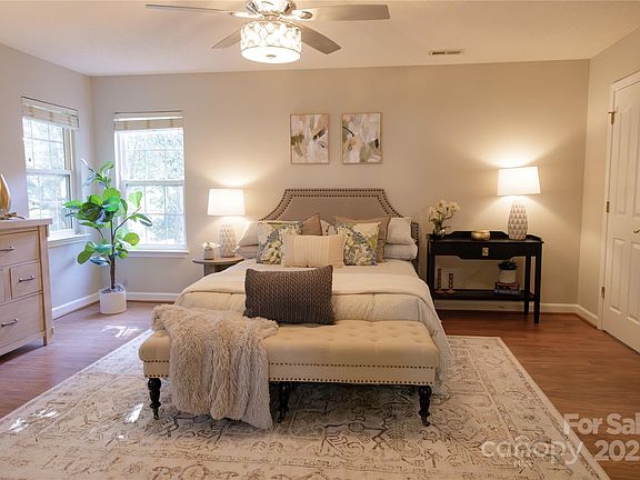 5th image of 119 Ashwood Ln