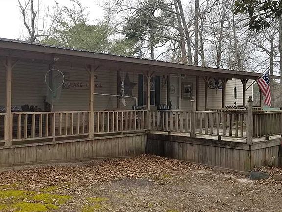 3rd image of 555 Waterfall Dr