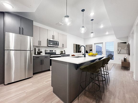2nd image of 1025 W North Temple St #620