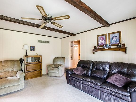 5th image of 1345 Royal Oak Dr