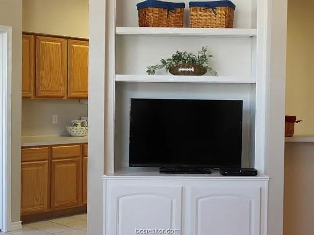 3 bed, 1278 sqft, $1,595 — Photo 4