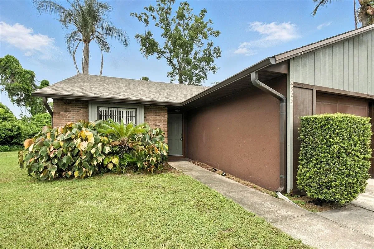 2 bed, 2.0 bath, 1050 sqft, $1,850 — Photo 2