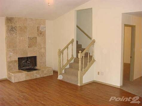 2nd image of 220 Kalmia Dr