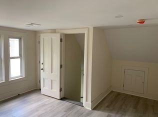 72 Charles St APT 3, Whitman, MA 02382