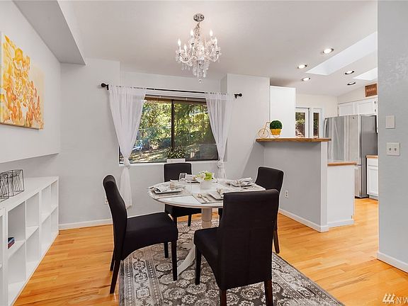 5th image of 22721 NE 12th Pl