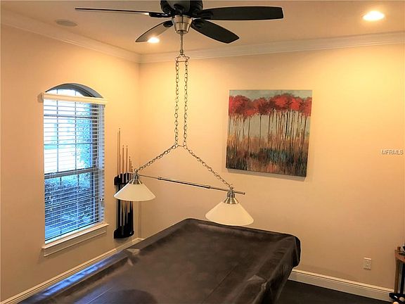 3rd image of 937 Sherbourne Cir