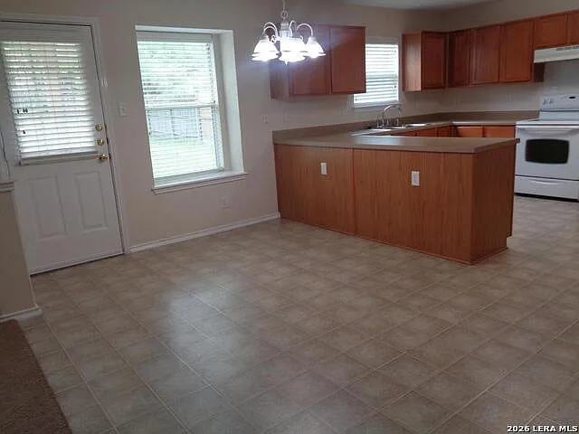 3 bed, 2.5 bath, 2175 sqft, $1,600 — Photo 4