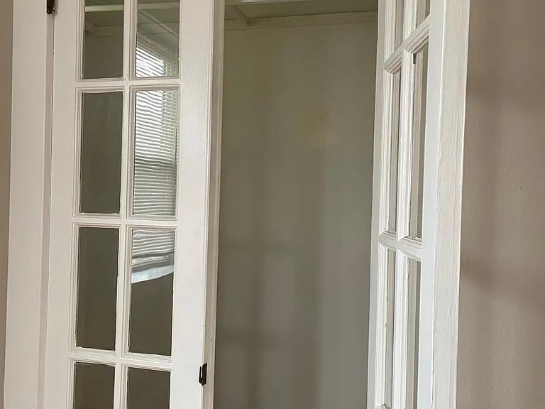 Large closet in front room/has been used as small office before.