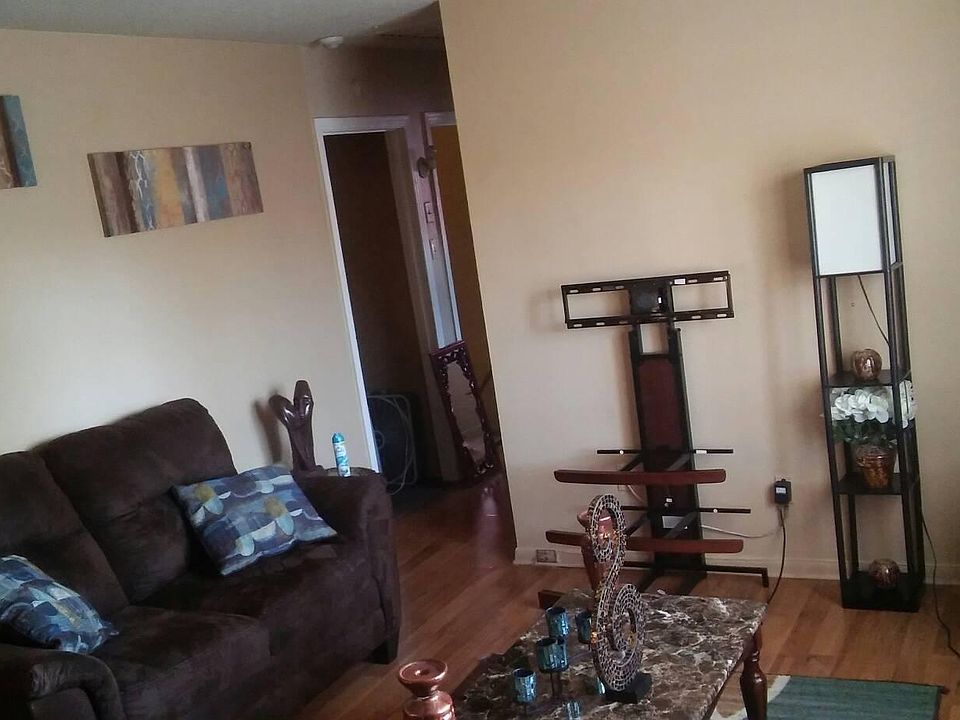 2nd image of 8101 Orchard Dr