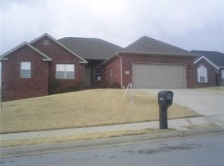 708 Earls Ct, Bentonville, AR 72712