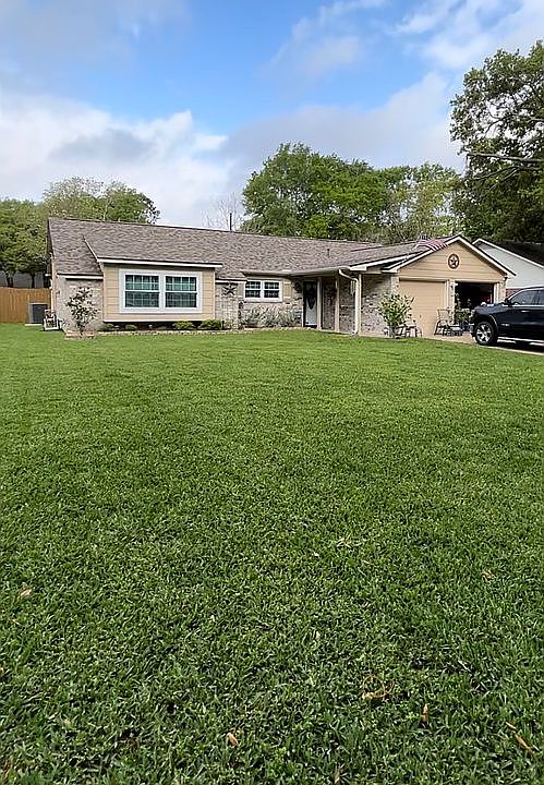 1st image of 2823 Carson Dr
