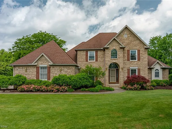 27014 Schady Rd, Olmsted Township, OH 44138