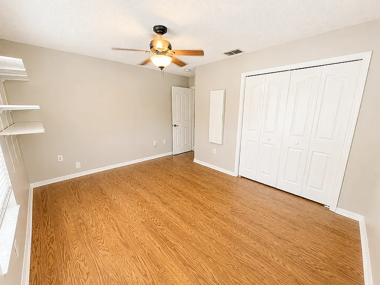 14244 Mulkerin Dr — Photo 25