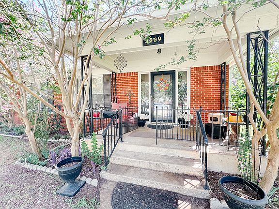 3rd image of 2209 10th St