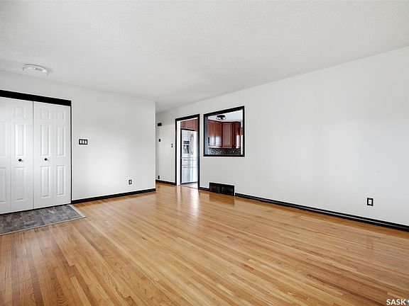 5th image of 4523 England Road