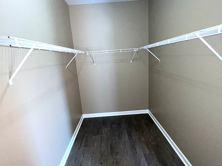 104 Saint Charles Pl — Photo 15