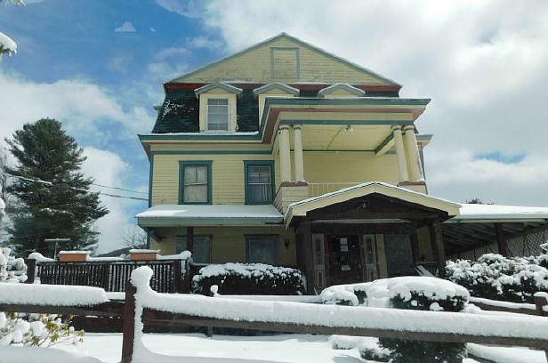 1st image of 10 Academy St