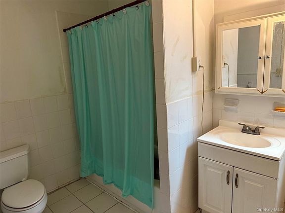 4th image of 1723 Melville Street