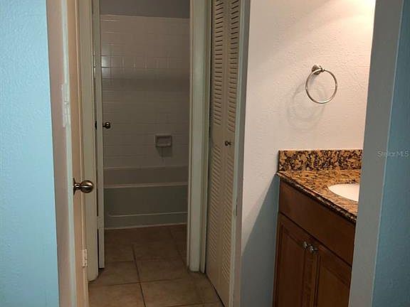 5th image of 224 Afton Sq Unit 304