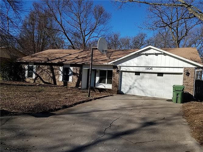 1st image of 1106 S 28th St