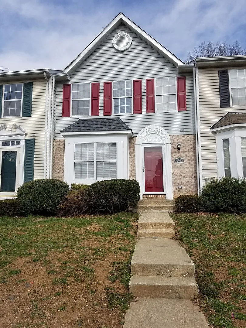 Randallstown - 3 Bedrooms and 2.5 baths Available! — Photo 1