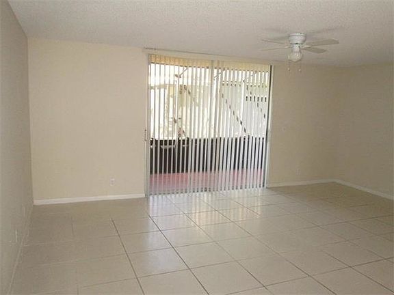 2nd image of 1127 Sussex Dr #1127