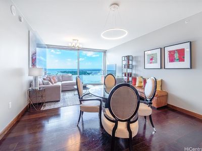 1555 Kapiolani Blvd APT 1305, Honolulu, HI, 96814