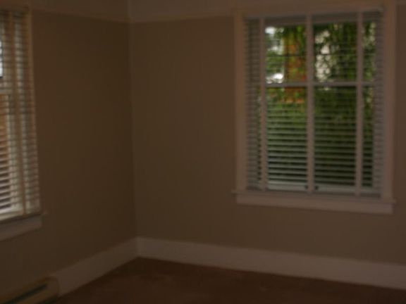 3rd image of 2368 Franklin Ave E APT 2