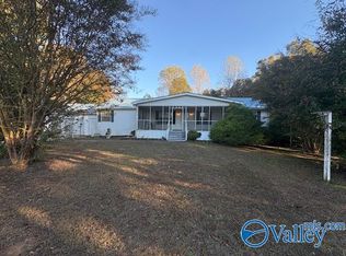 1726 County Road 585, Town Creek, AL 35672