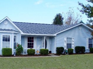 218 Petunia Dr, Dothan, AL 36301