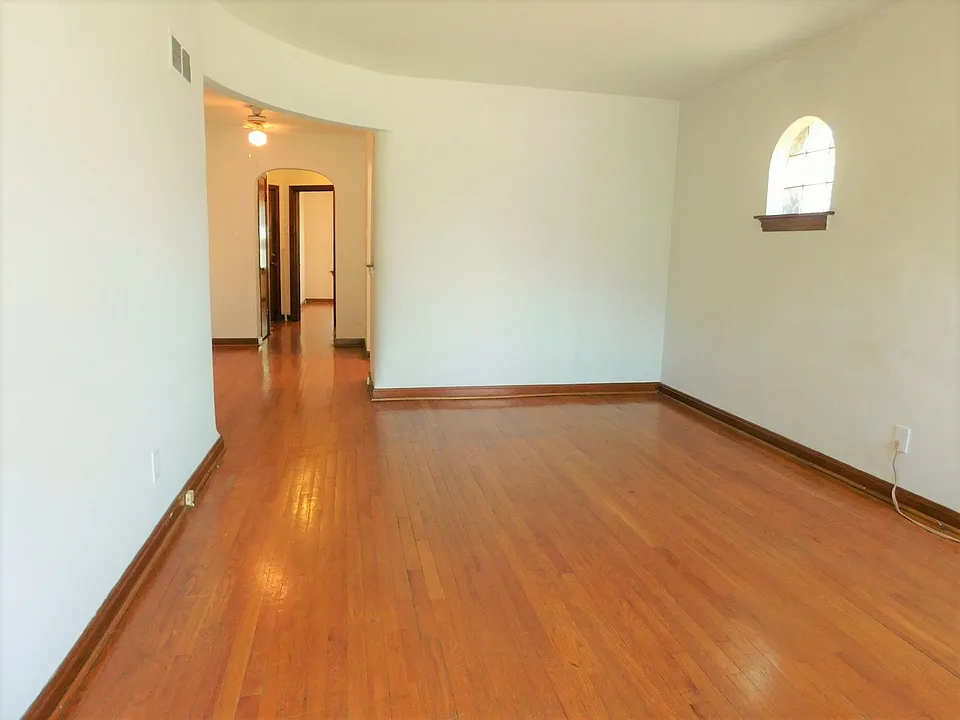 1st Fl. Living Rm ~ 12x16