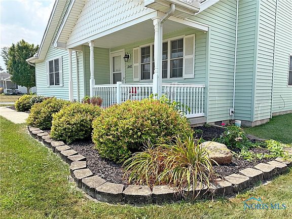4th image of 1042 Anna Ln