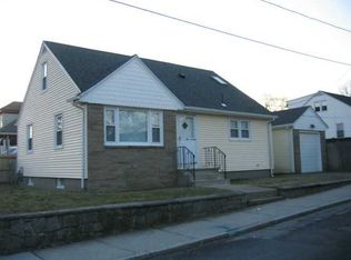 2 Brookfield St, Providence, RI 02909