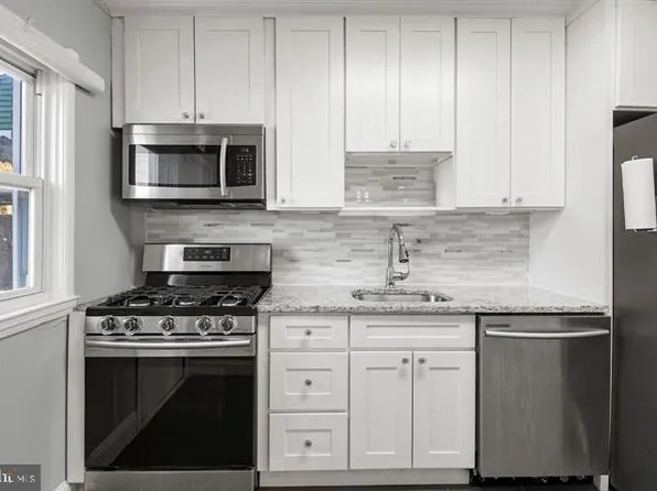 1014 Lyndhurst St, Baltimore, MD 21229