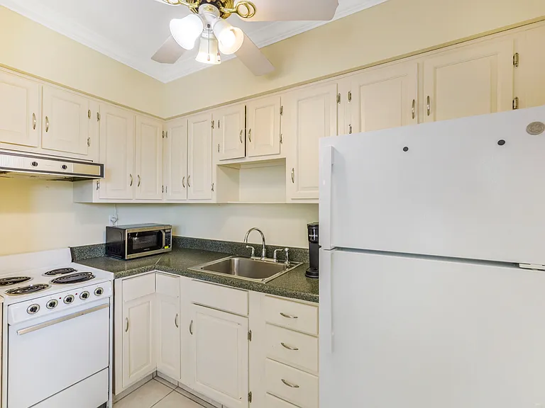 190 N Collier Blvd #S9 — Photo 8