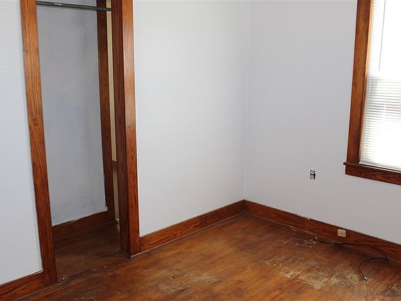 5th image of 10561 N Lake View Dr