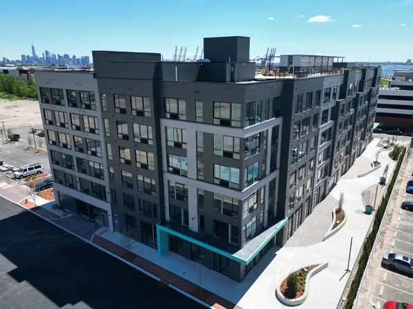 54 Flagship Street image 27 of 33