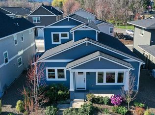 256 Rockfellow Pl, Talent, OR