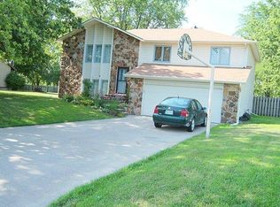 617 Homestead Dr, Moberly, MO 65270