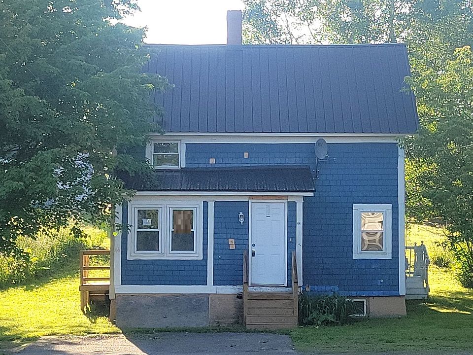 44 School St, Houlton, ME 04730 Zillow