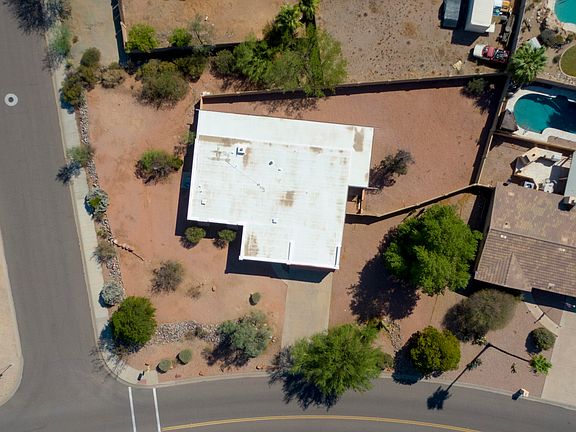 3rd image of 17225 E CALAVERAS Avenue