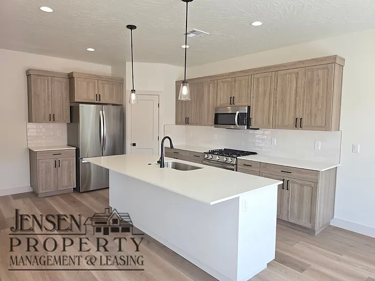 6121 S Cygnus Dr — Photo 4