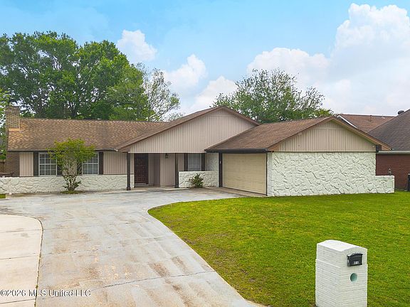 2nd image of 2185 Baywood Dr