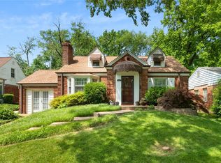 617 Country Club Dr, Saint Louis, MO