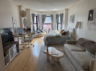 160 Commonwealth Ave APT 608, Boston, MA 02116